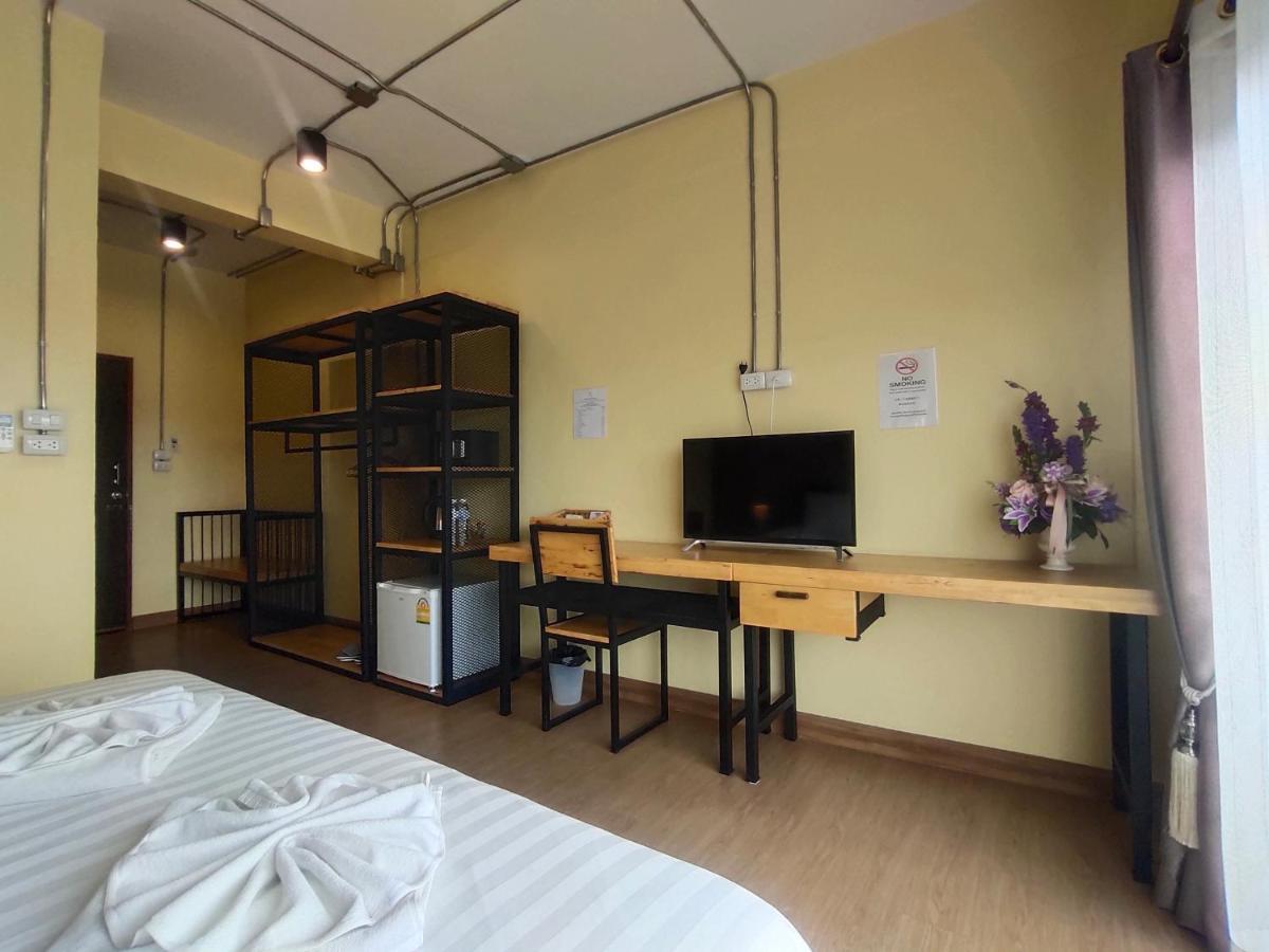 Auberge de jeunesse Nai Wiang Poshtel à Chiang Mai Extérieur photo